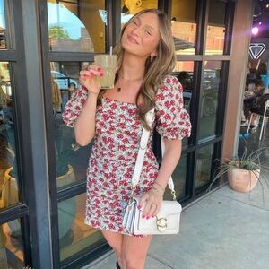 ASTR
VERINA DRESS brand new with tags small